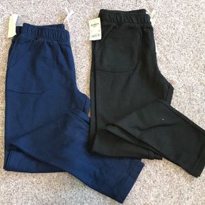 Girls 10. Oshkosh jogger bundle. NWT.